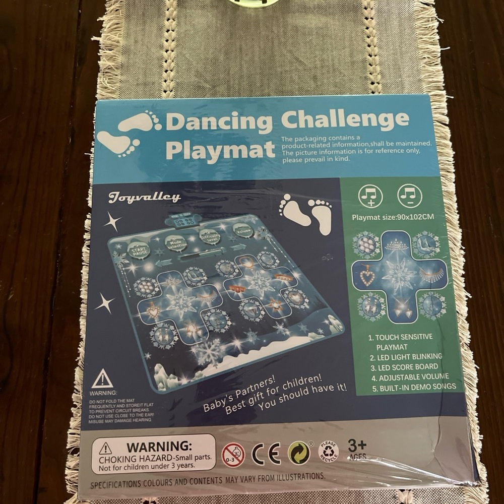 Baby & Kids Dancing Challenge Play Mat | Ages 3+ | 35" x 40" (90x102cm) | NIB
